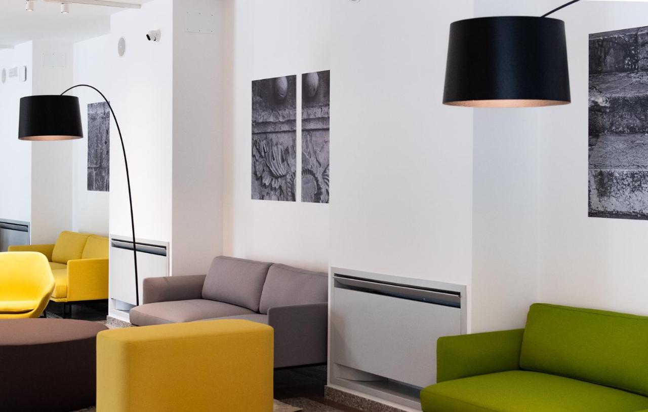 Hub Hotel Gubbio Bagian luar foto