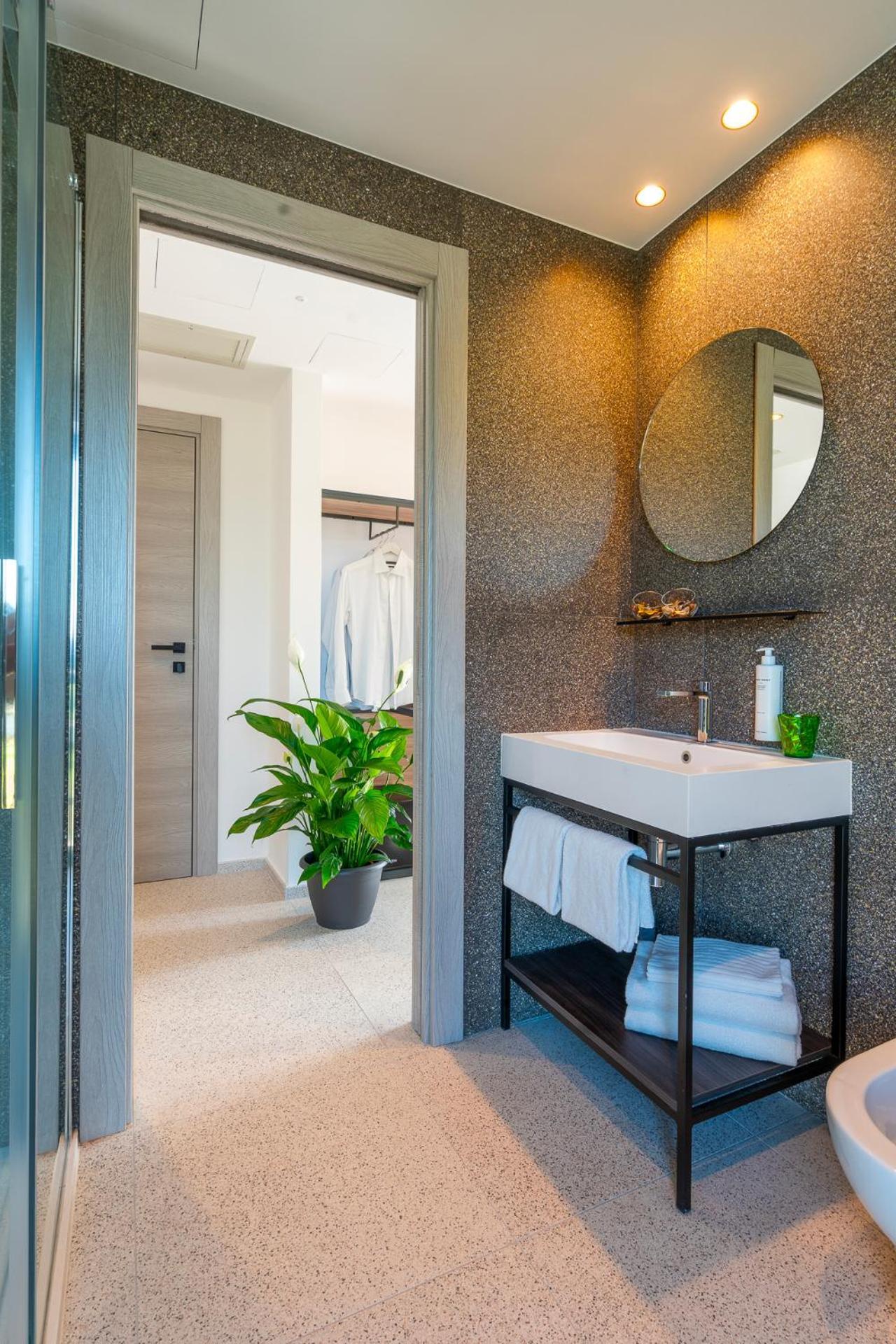 Hub Hotel Gubbio Bagian luar foto
