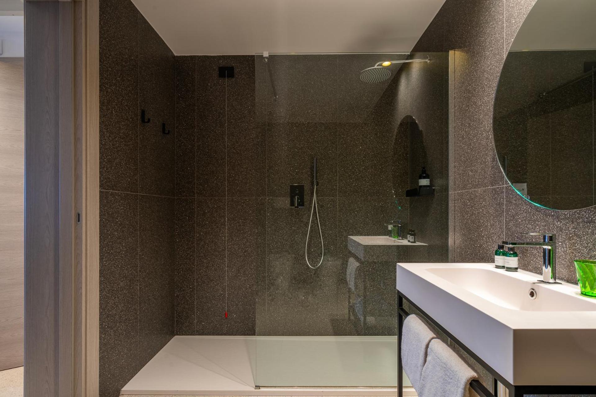 Hub Hotel Gubbio Bagian luar foto