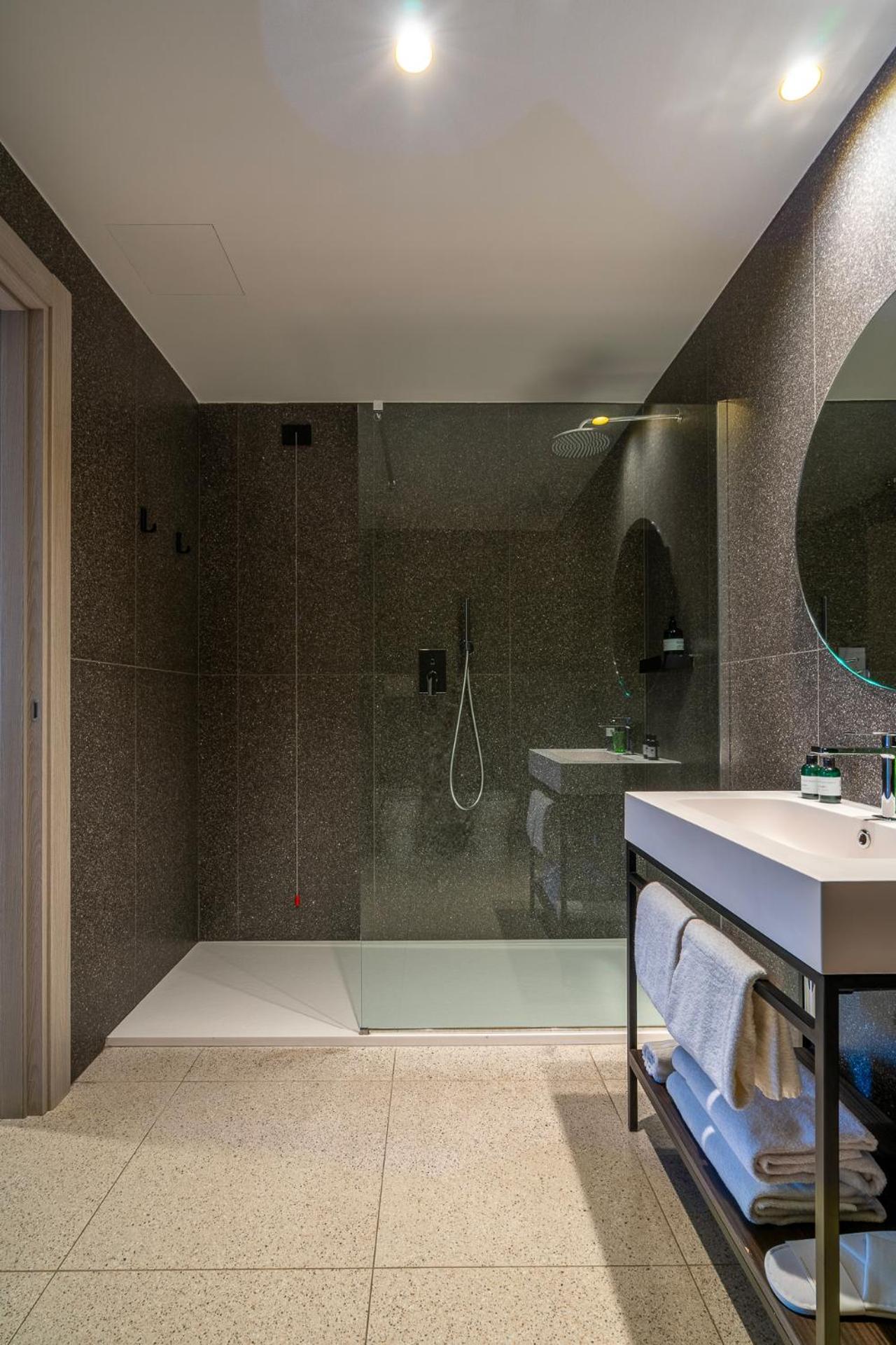 Hub Hotel Gubbio Bagian luar foto