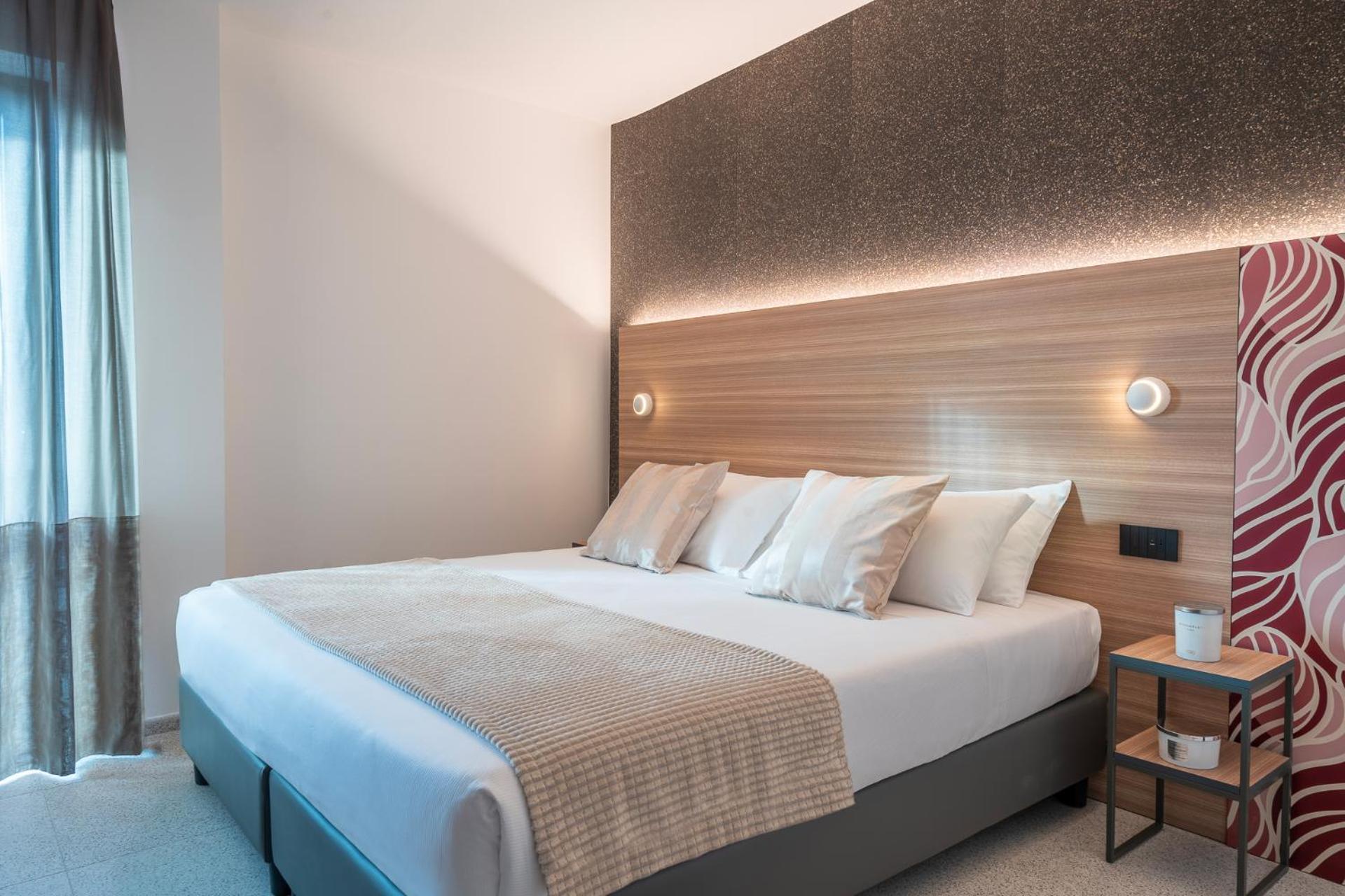Hub Hotel Gubbio Bagian luar foto