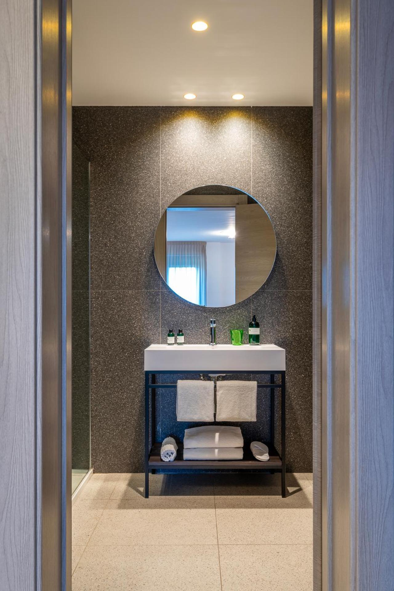 Hub Hotel Gubbio Bagian luar foto